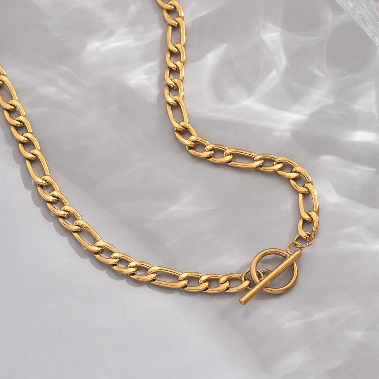 The Lioness Cuban Link Toggle
