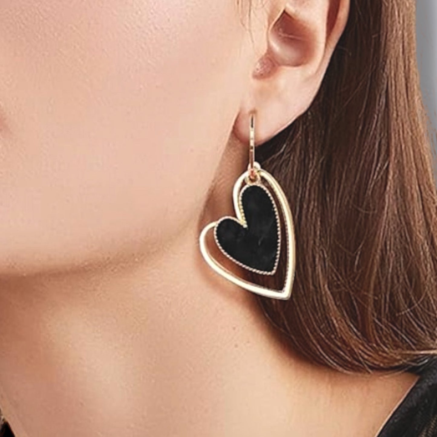 Queen of Hearts Asymmetrical Dangle set