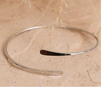 The Lucy Unisize Premium Cuff