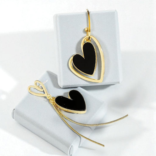 Queen of Hearts Asymmetrical Dangle set