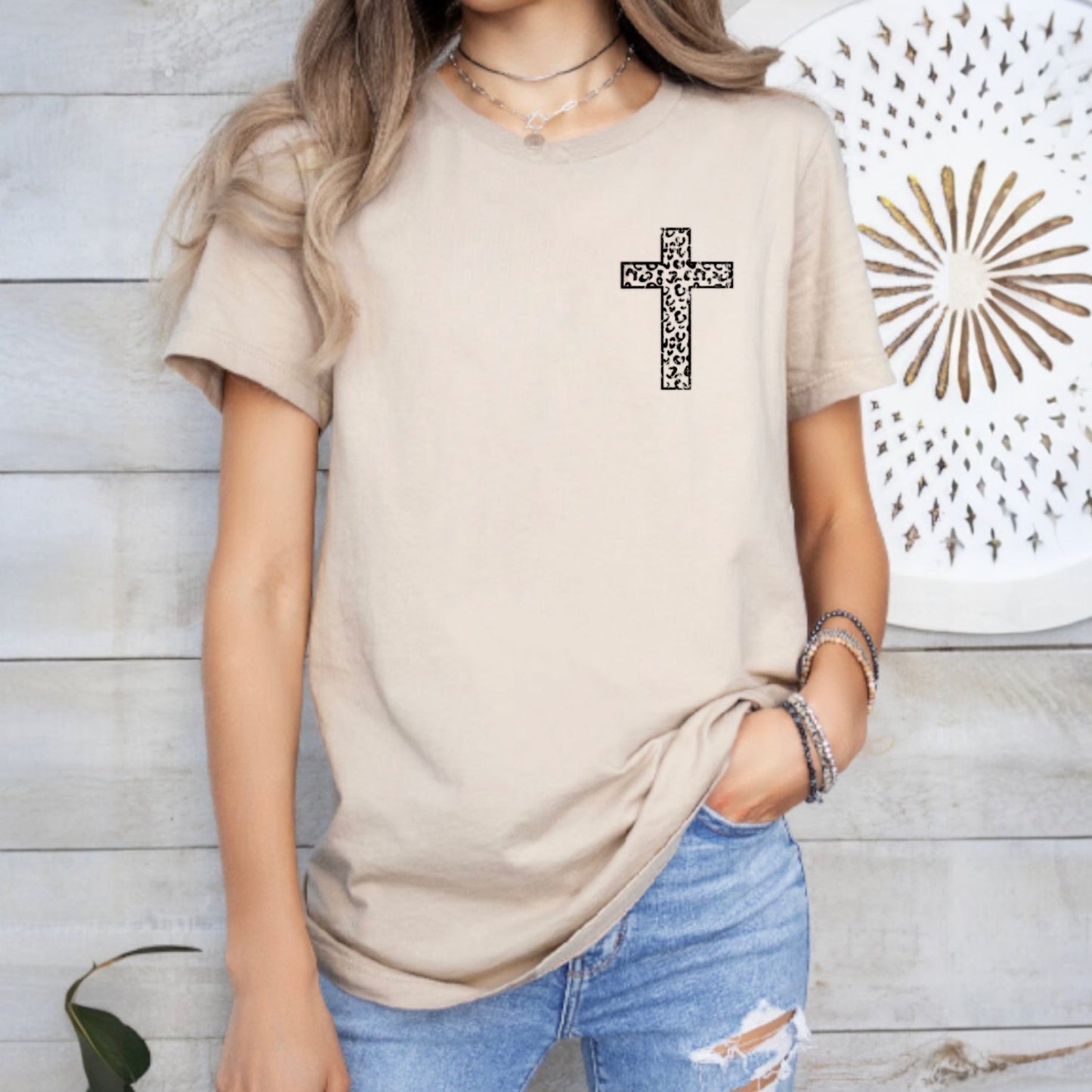 Leo Pocket Cross Tee