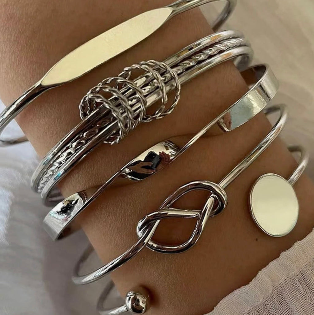 “Twisted Metal” Five Piece Set.