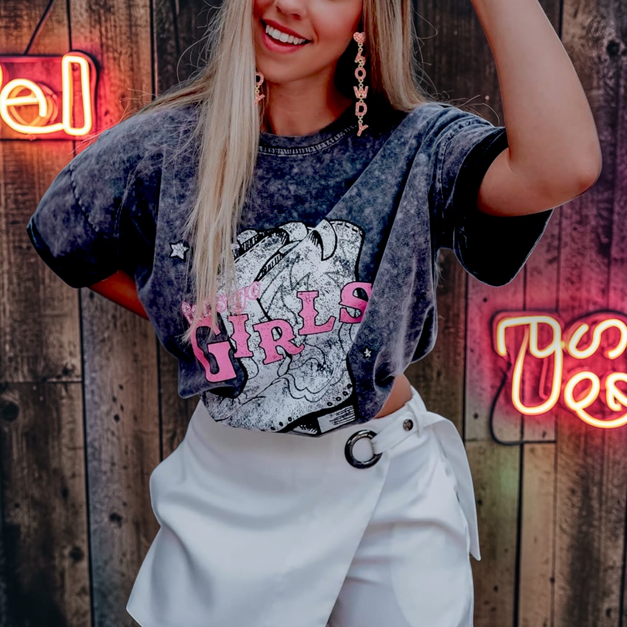 Hot Howdy Pink Dangle