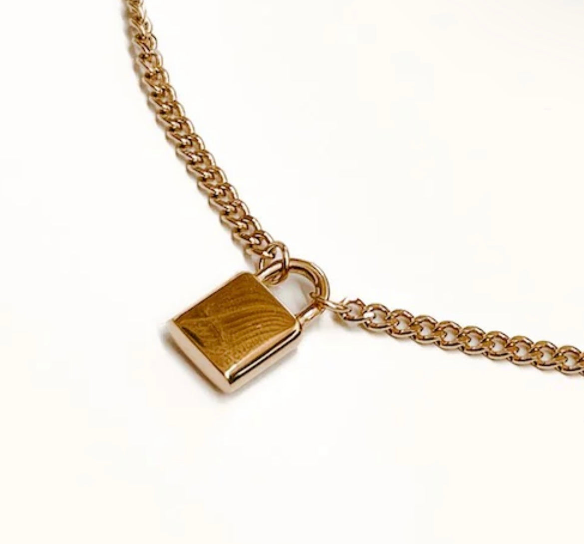 Precious Padlock Pendant Chain