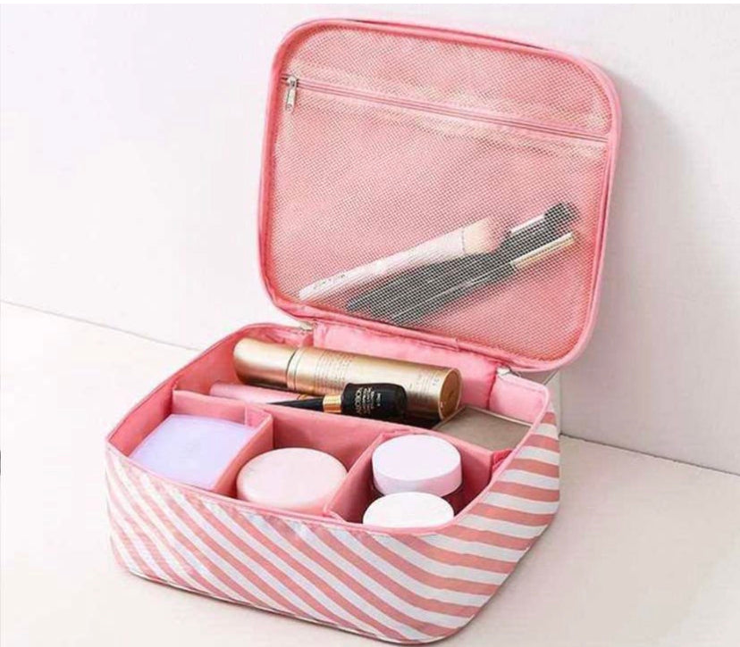 Everyday cosmetic bag